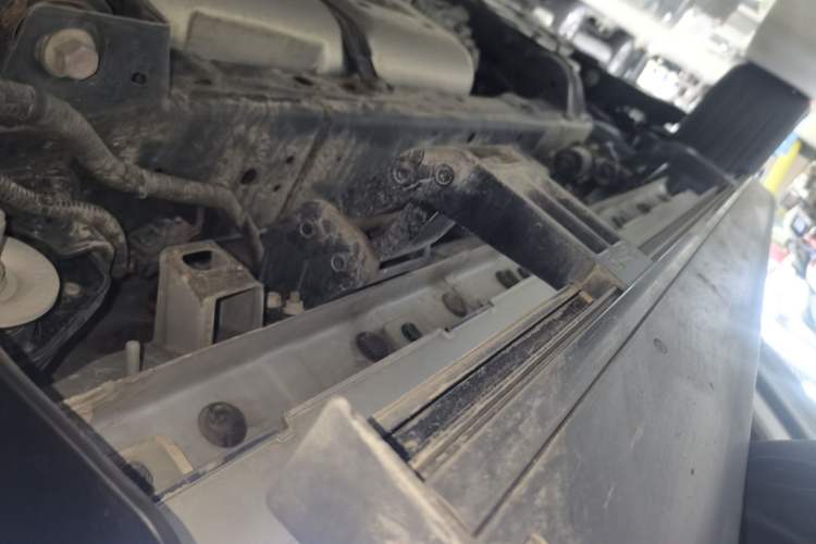 Used Tank 500 New Energy 2023 Hi4-T Left Side Sill