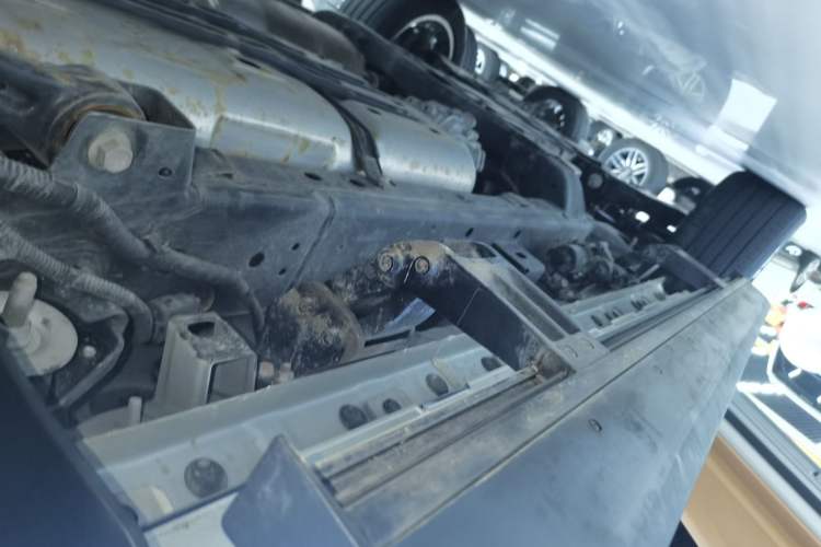 Used Tank 500 New Energy 2023 Hi4-T Left Side Sill