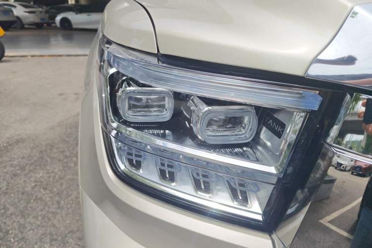 Used Tank 500 New Energy 2023 Hi4-T Right Front Headlight