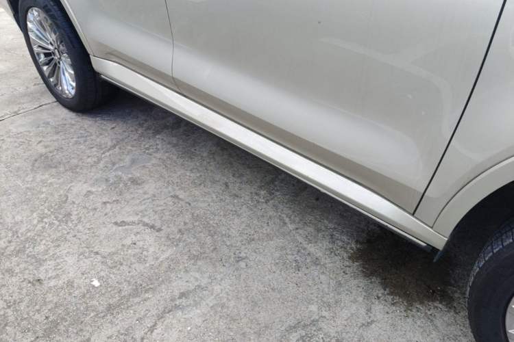Used Tank 500 New Energy 2023 Hi4-T Right Side Sill