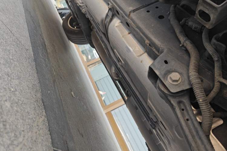 Used Tank 500 New Energy 2023 Hi4-T Chassis Rear Left