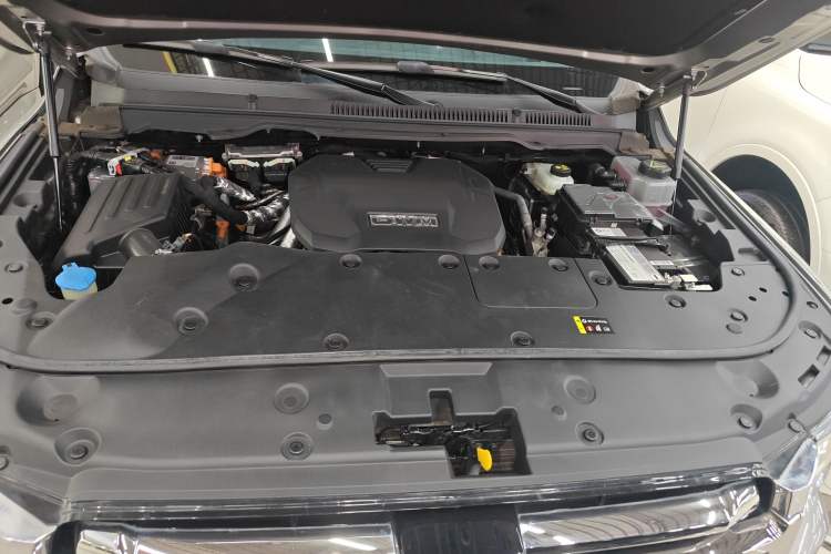 Used Tank 500 New Energy 2023 Hi4-T Engine Bay