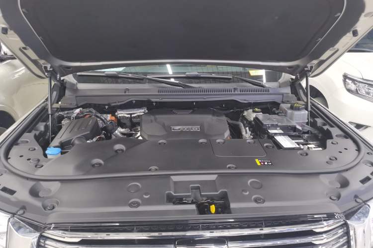 Used Tank 500 New Energy 2023 Hi4-T Engine Bay