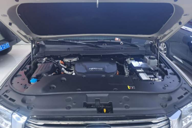 Used Tank 500 New Energy 2023 Hi4-T Engine Bay