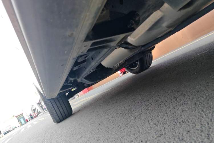 Used Tank 500 New Energy 2023 Hi4-T Left Side Sill