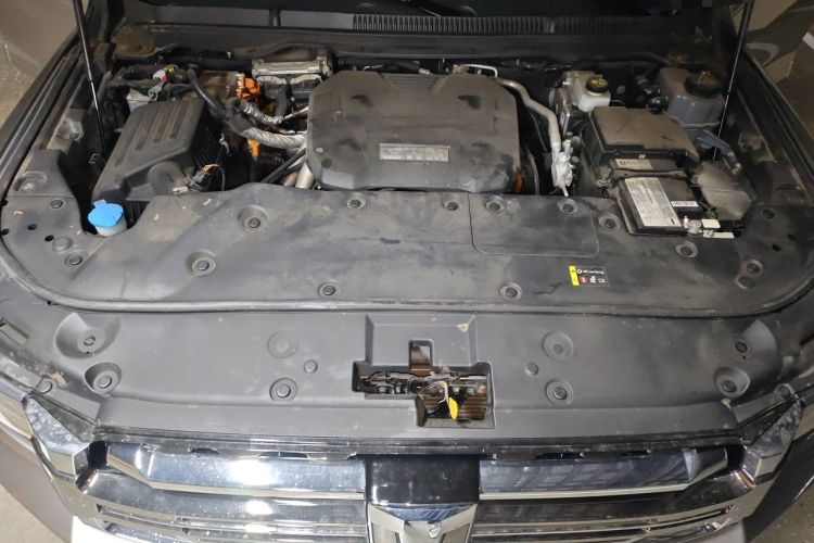 Used Tank 500 New Energy 2023 Hi4-T Engine Bay