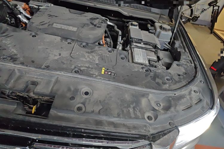 Used Tank 500 New Energy 2023 Hi4-T Engine Bay Left