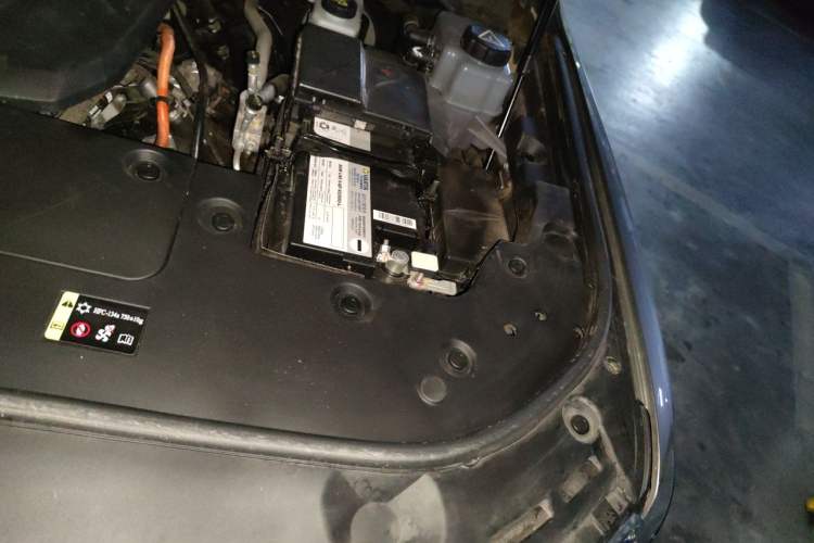 Used Tank 500 New Energy 2023 Hi4-T Engine Bay Left