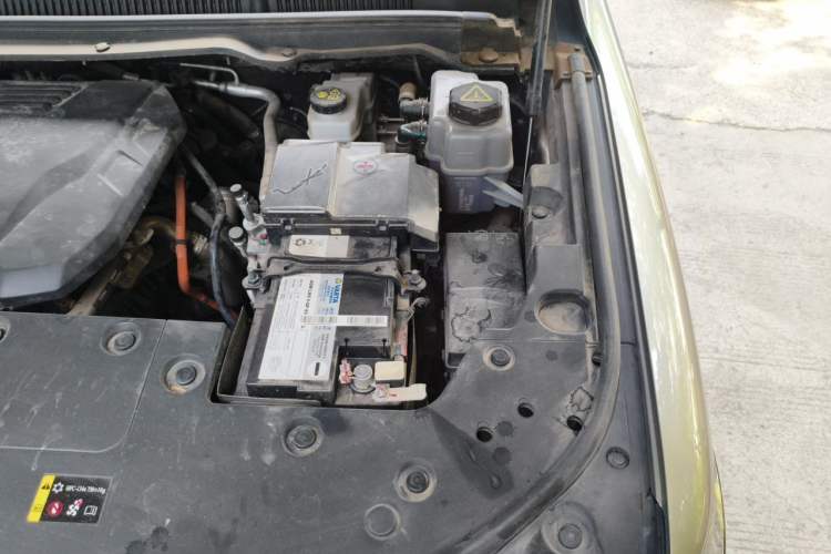 Used Tank 500 New Energy 2023 Hi4-T Engine Bay Left
