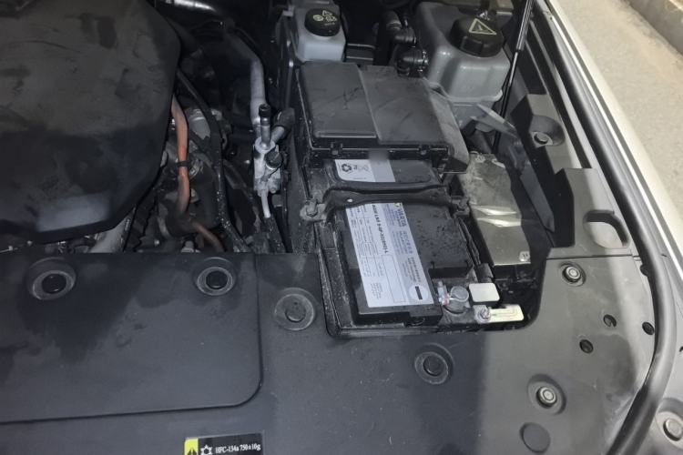 Used Tank 500 New Energy 2023 Hi4-T Engine Bay Left