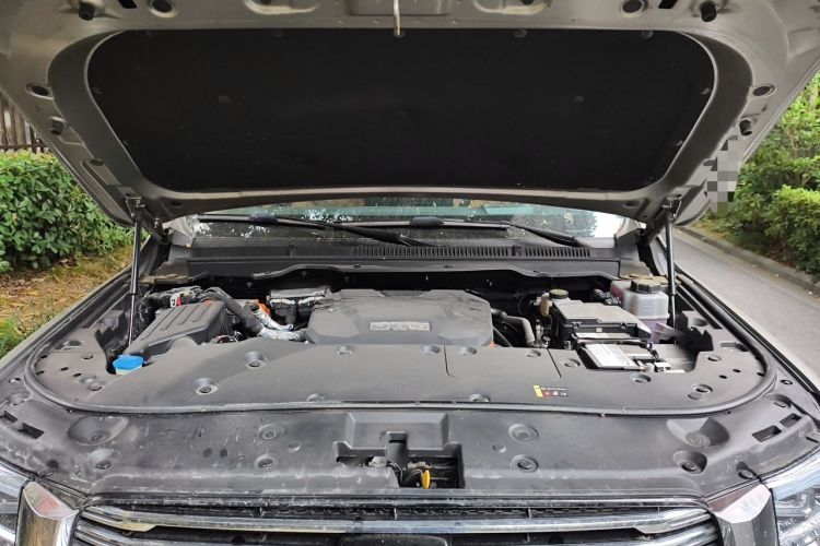 Used Tank 500 New Energy 2023 Hi4-T Engine Bay