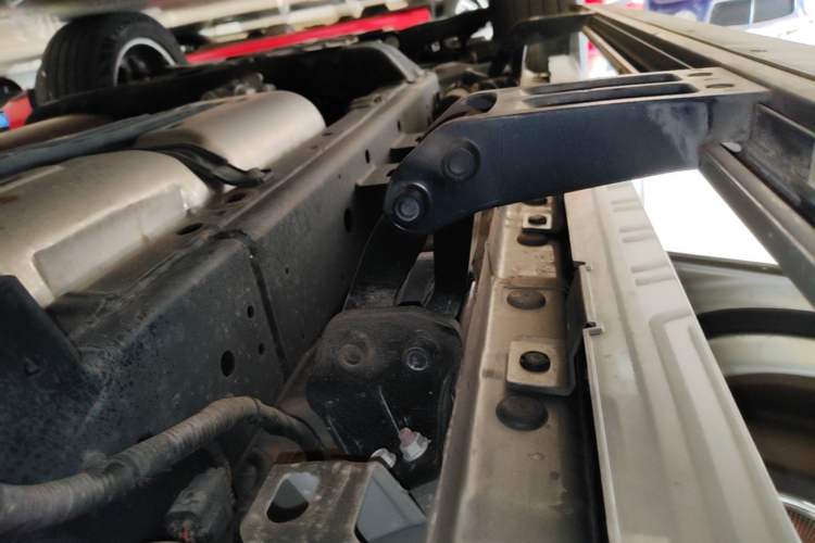 Used Tank 500 New Energy 2023 Hi4-T Left Side Sill