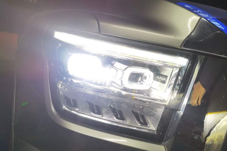 Used Tank 500 New Energy 2023 Hi4-T Right Front Headlight