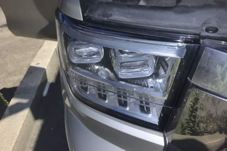 Used Tank 500 New Energy 2023 Hi4-T Right Front Headlight