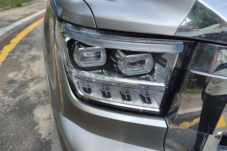 Used Tank 500 New Energy 2023 Hi4-T Right Front Headlight