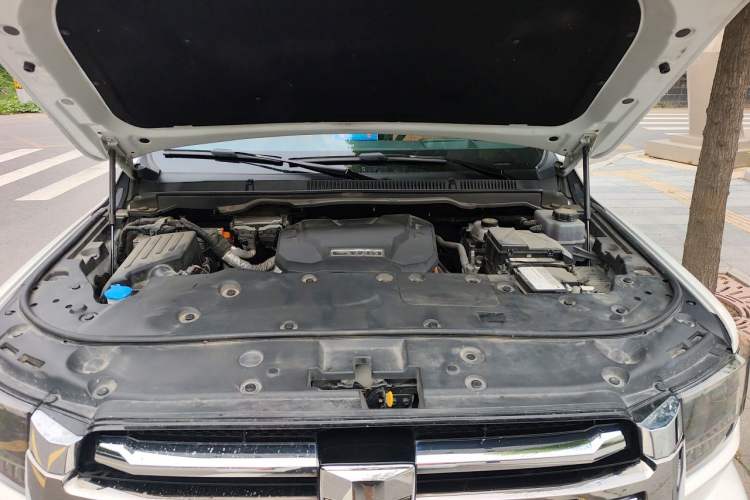 Used Tank 500 New Energy 2023 Hi4-T Engine Bay