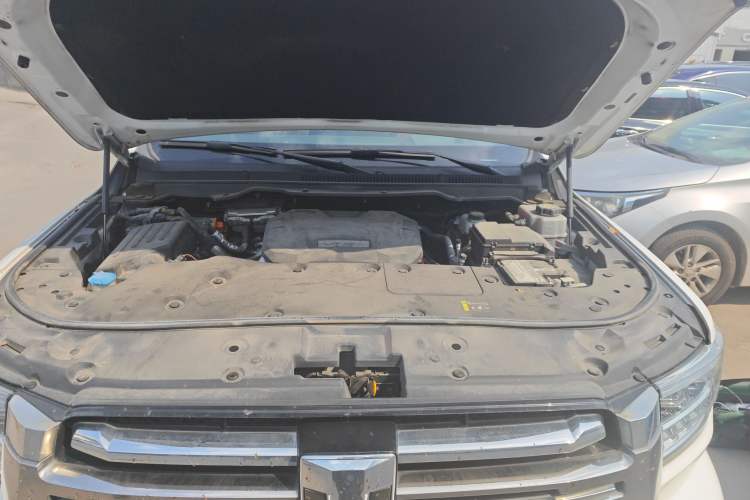 Used Tank 500 New Energy 2023 Hi4-T Engine Bay