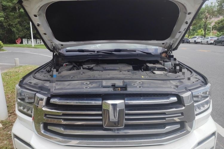 Used Tank 500 New Energy 2023 Hi4-T Engine Bay