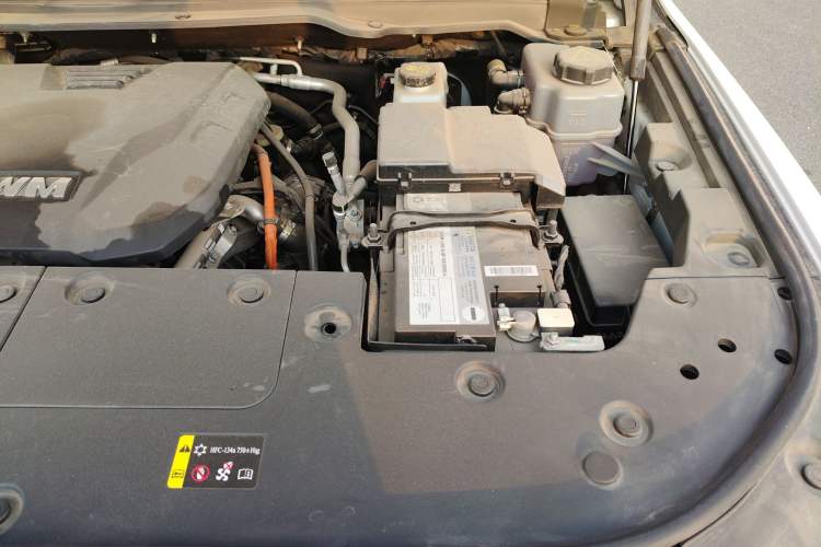 Used Tank 500 New Energy 2023 Hi4-T Engine Bay Left