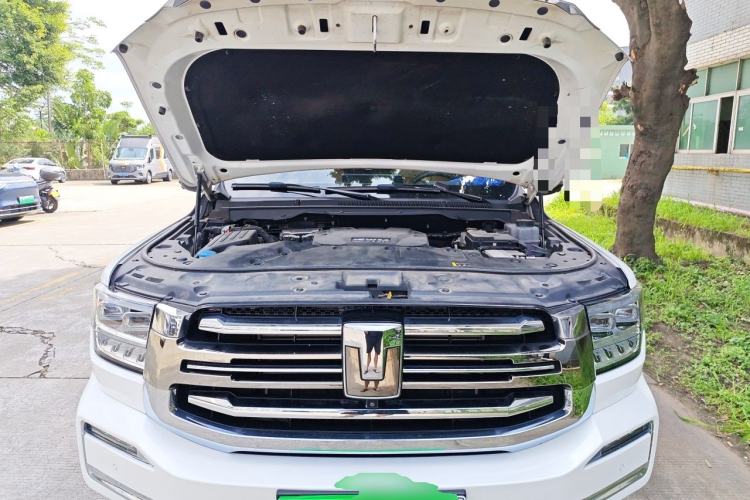 Used Tank 500 New Energy 2023 Hi4-T Engine Bay