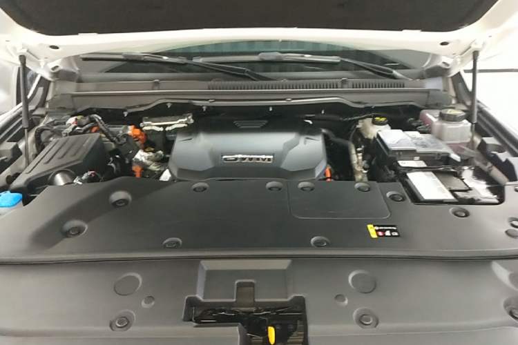 Used Tank 500 New Energy 2023 Hi4-T Engine Bay