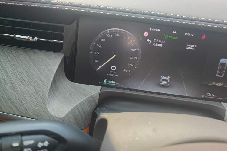 Used Tank 500 New Energy 2023 Hi4-T Odometer Close Up