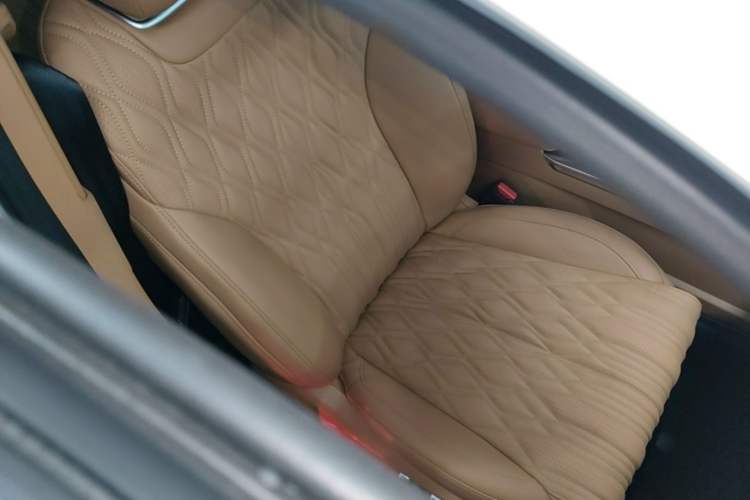 Used Tank 500 New Energy 2023 Hi4-T Right Front Seat