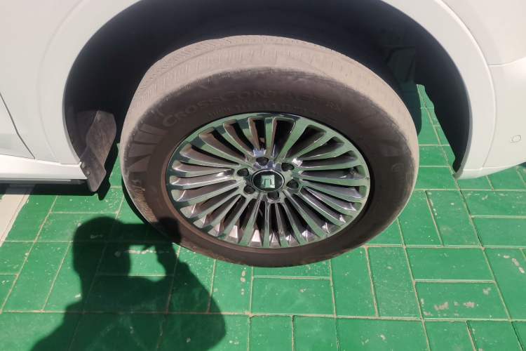 Used Tank 500 New Energy 2023 Hi4-T Right Front Wheel Hub