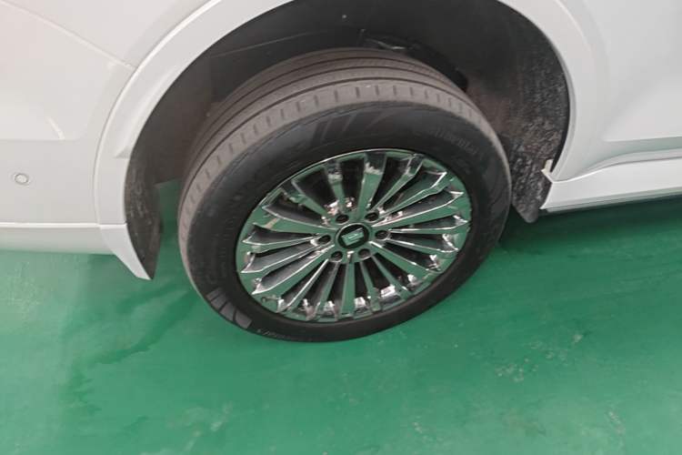 Used Tank 500 New Energy 2023 Hi4-T Right Rear Wheel Hub