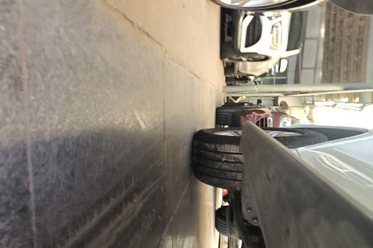 Used Tank 500 New Energy 2023 Hi4-T Right Side Sill
