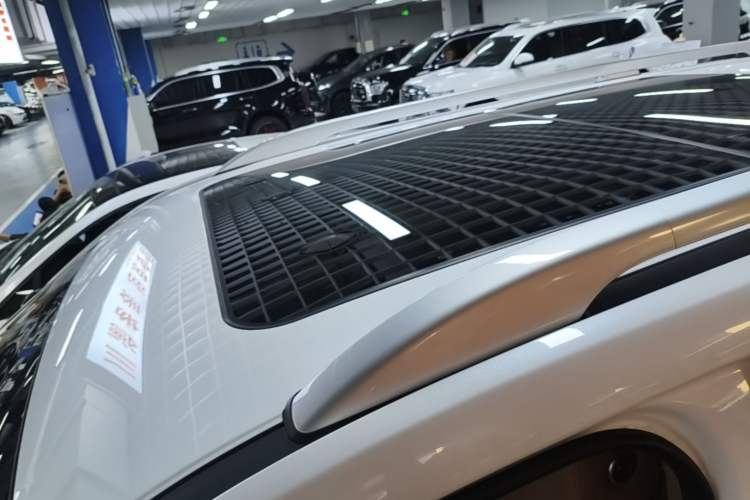 Used Tank 500 New Energy 2023 Hi4-T Roof