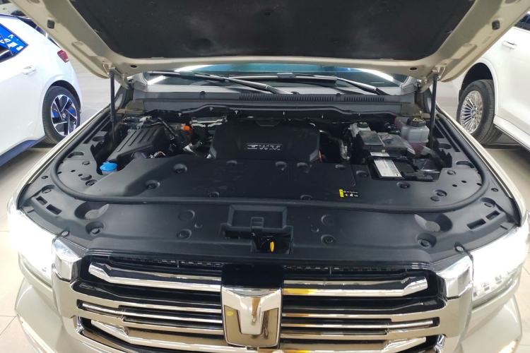 Used Tank 500 New Energy 2023 Hi4-T Engine Bay