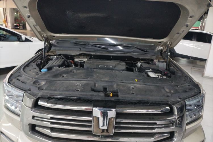 Used Tank 500 New Energy 2023 Hi4-T Engine Bay