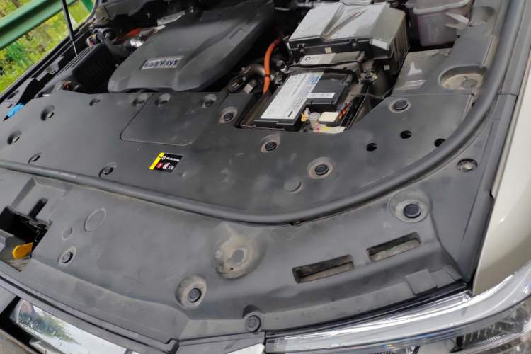 Used Tank 500 New Energy 2023 Hi4-T Engine Bay Left