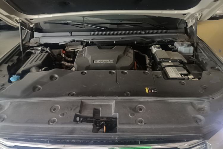 Used Tank 500 New Energy 2023 Hi4-T Engine Bay