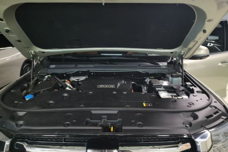 Used Tank 500 New Energy 2023 Hi4-T Engine Bay
