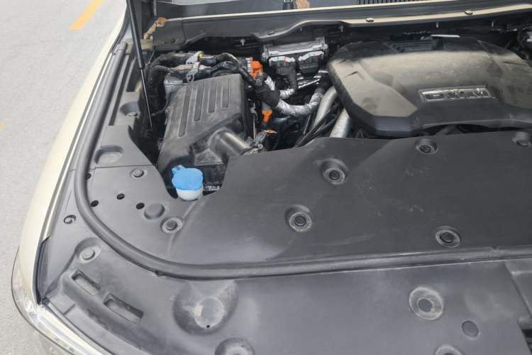 Used Tank 500 New Energy 2023 Hi4-T Engine Bay Right