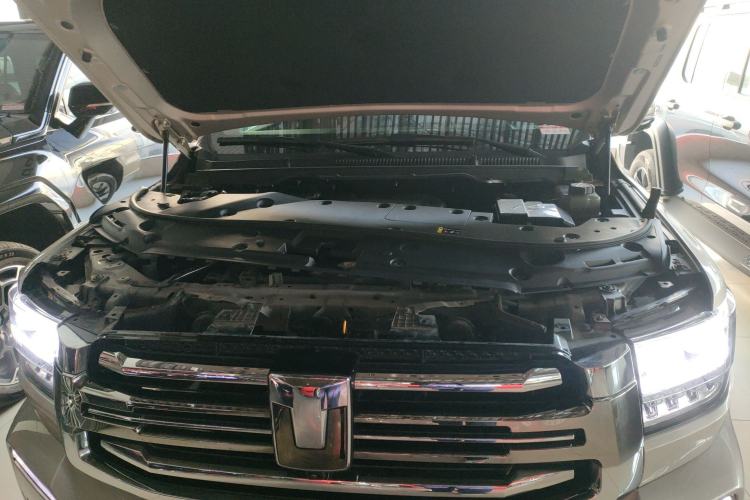 Used Tank 500 New Energy 2023 Hi4-T Engine Bay