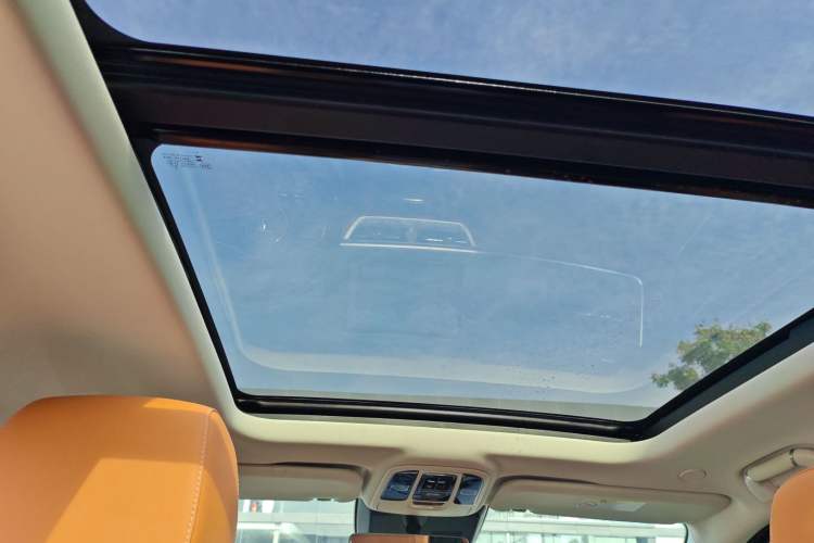 Used Tank 500 New Energy 2023 Hi4-T Headliner