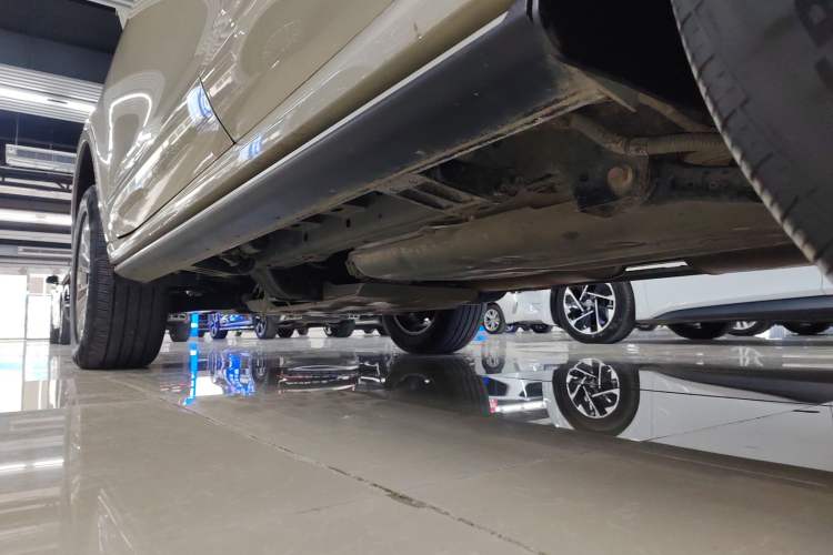 Used Tank 500 New Energy 2023 Hi4-T Left Side Sill