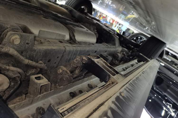Used Tank 500 New Energy 2023 Hi4-T Left Side Sill