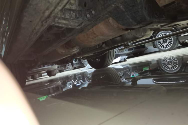 Used Tank 500 New Energy 2023 Hi4-T Right Side Sill