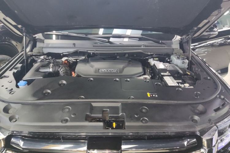 Used Tank 500 New Energy 2024 Hi4-T Engine Bay