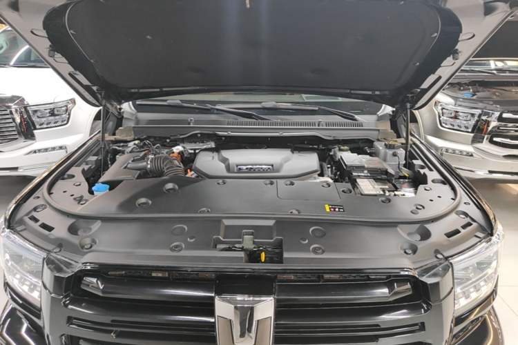 Used Tank 500 New Energy 2024 Hi4-T Engine Bay