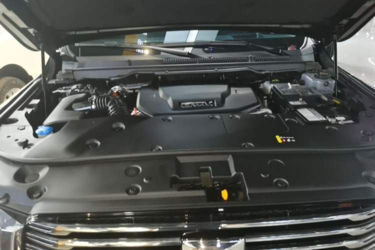 Used Tank 500 New Energy 2024 Hi4-T Engine Bay
