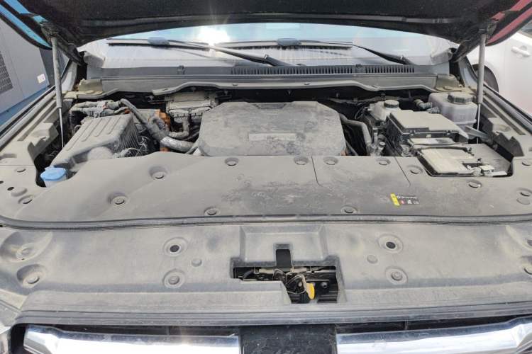Used Tank 500 New Energy 2024 Hi4-T Engine Bay