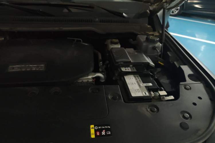Used Tank 500 New Energy 2024 Hi4-T Engine Bay Left