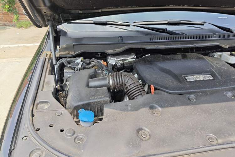 Used Tank 500 New Energy 2024 Hi4-T Black Warrior Edition Engine Bay Right