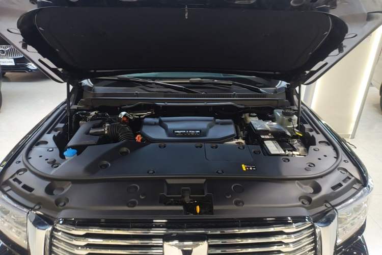 Used Tank 500 New Energy 2024 Hi4-T Engine Bay