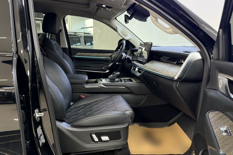 Used Tank 500 New Energy 2024 Hi4-T Black Warrior Edition Interior 5